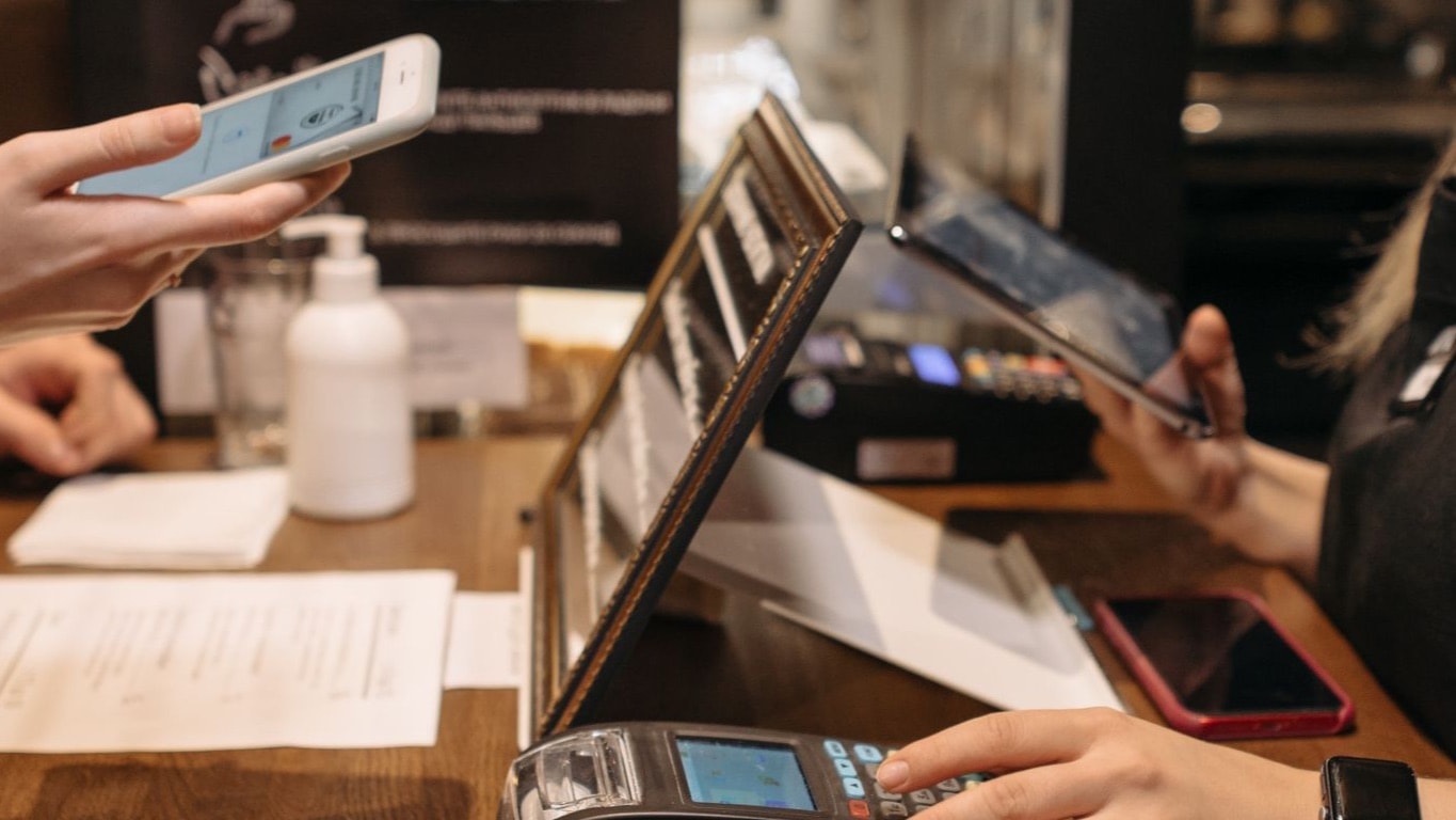 Loyalty program là gì? Hiểu đúng để chọn cho quán